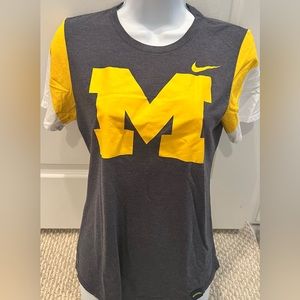 Nike Michigan Wolverines Women Fan Crew T-Shirt